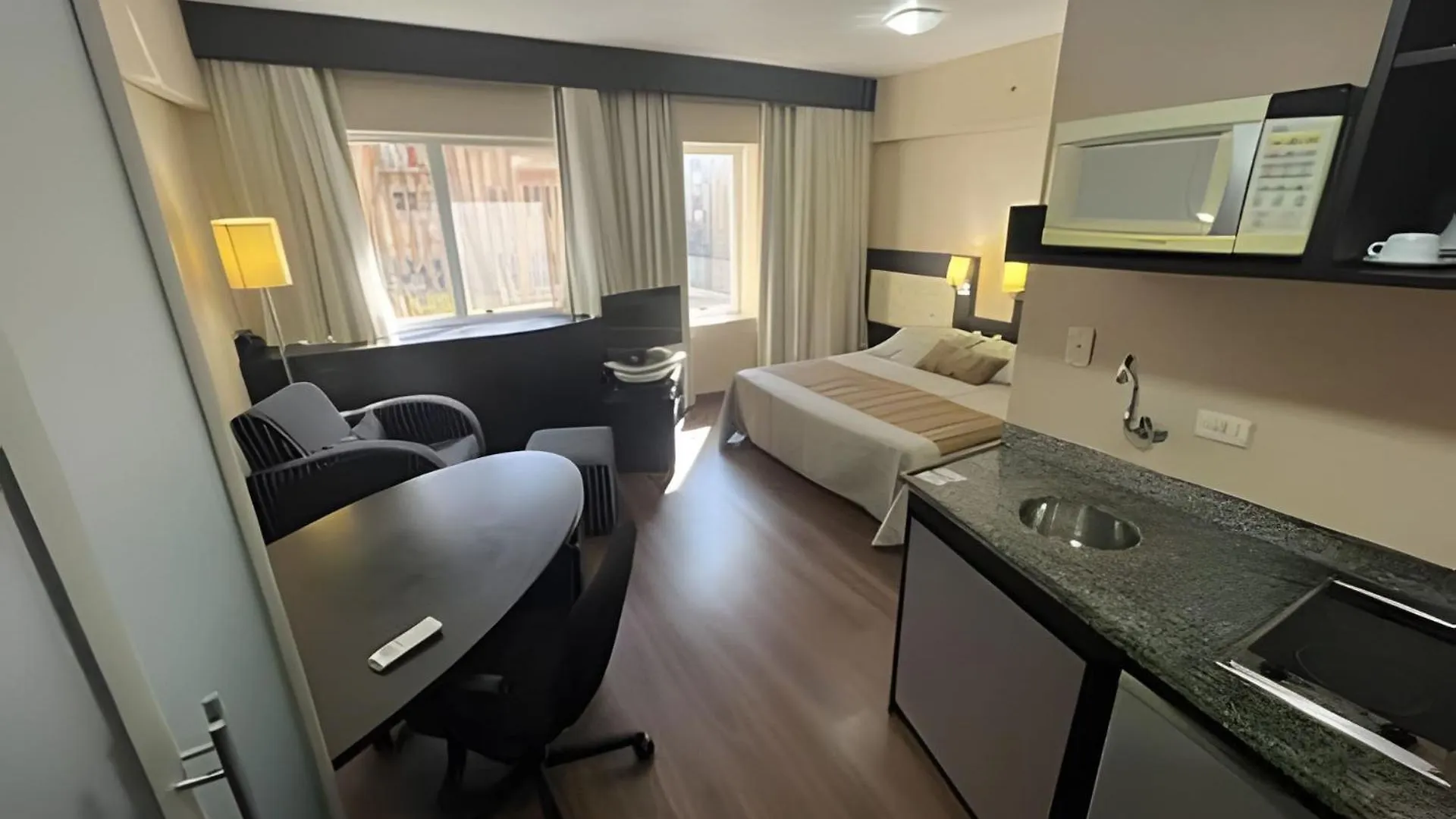 Flat R. Maestro Cardim Benef Portuguesa Hotel Sao Paulo